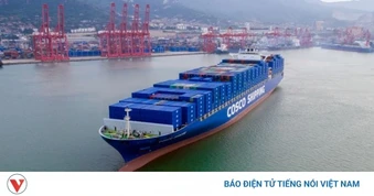 Hãng vận tải biển lớn nhất Trung Quốc nối lại đơn hàng đi Trung Đông