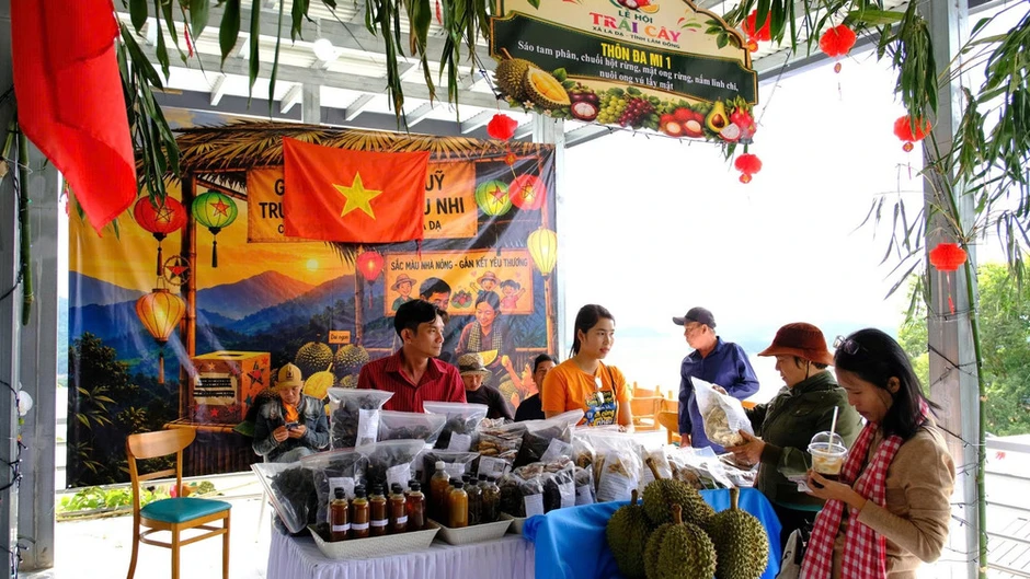 Hấp dẫn lễ hội trái cây của xã miền núi Lâm Đồng Hấp dẫn lễ hội trái cây của xã miền núi Lâm Đồng
