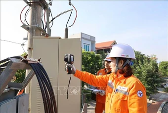 Hệ thống điện quốc gia lập kỷ lục tiêu thụ mới, khuyến nghị dùng điện giờ thấp điểm