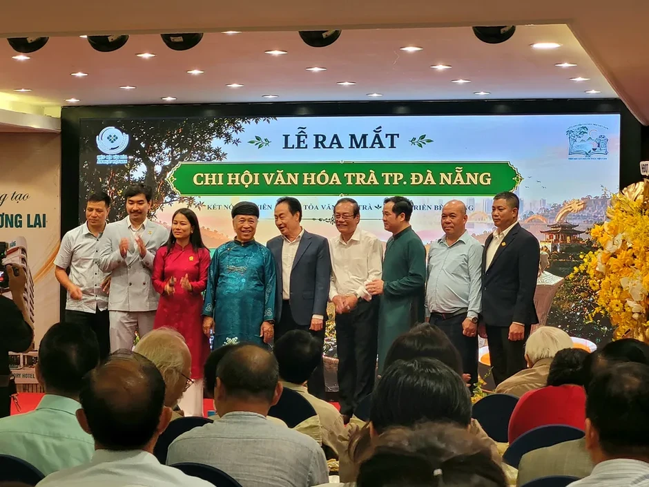 Hiệp hội Văn hóa Ẩm thực Việt Nam: Kết nối, bảo tồn và phát huy giá trị văn hóa trà Việt Nam Hiệp hội Văn hóa Ẩm thực Việt Nam: Kết nối, bảo tồn và phát huy giá trị văn hóa trà Việt Nam