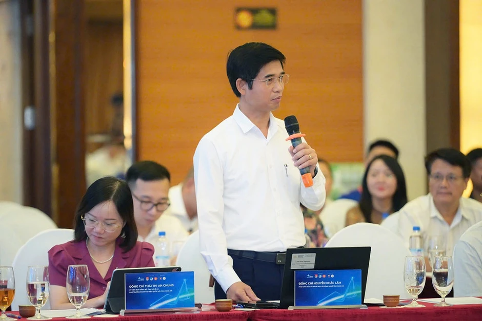 Hỗ trợ doanh nghiệp trẻ chuyển từ tư duy "tháo gỡ khó khăn" sang "đồng kiến tạo chính sách" Hỗ trợ doanh nghiệp trẻ chuyển từ tư duy "tháo gỡ khó khăn" sang "đồng kiến tạo chính sách"