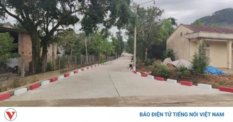 Hỗ trợ đồng bào dân tộc thiểu số Quảng Ngãi thoát nghèo bền vững