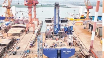Hỗ trợ thiết thực doanh nghiệp đóng tàu trong quá trình tái cơ cấu