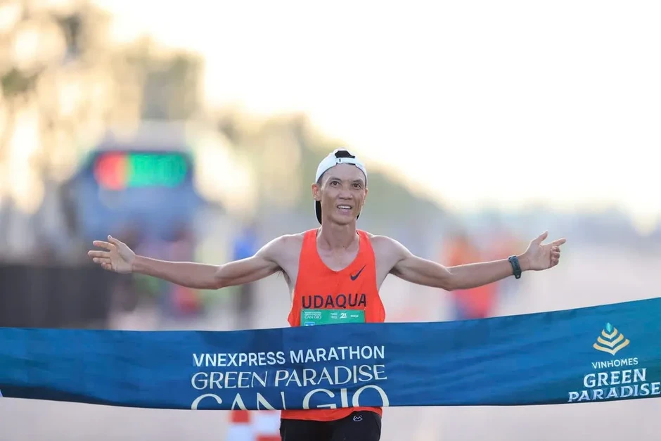 Hoàn thành TinVina Marathon tại Cần Giờ, runner quyết mua Vinhomes Green Paradise để khoẻ hơn mỗi ngày Hoàn thành TinVina Marathon tại Cần Giờ, runner quyết mua Vinhomes Green Paradise để khoẻ hơn mỗi ngày