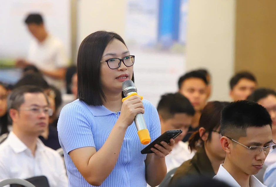Hoàn thiện chính sách điện tái tạo và lưu trữ: Khơi thông nguồn điện xanh cho doanh nghiệp Hoàn thiện chính sách điện tái tạo và lưu trữ: Khơi thông nguồn điện xanh cho doanh nghiệp