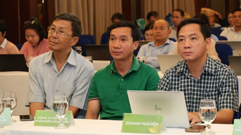 Hoàn thiện cơ chế EPR, tháo gỡ điểm nghẽn xử lý chất thải nông nghiệp Hoàn thiện cơ chế EPR, tháo gỡ điểm nghẽn xử lý chất thải nông nghiệp