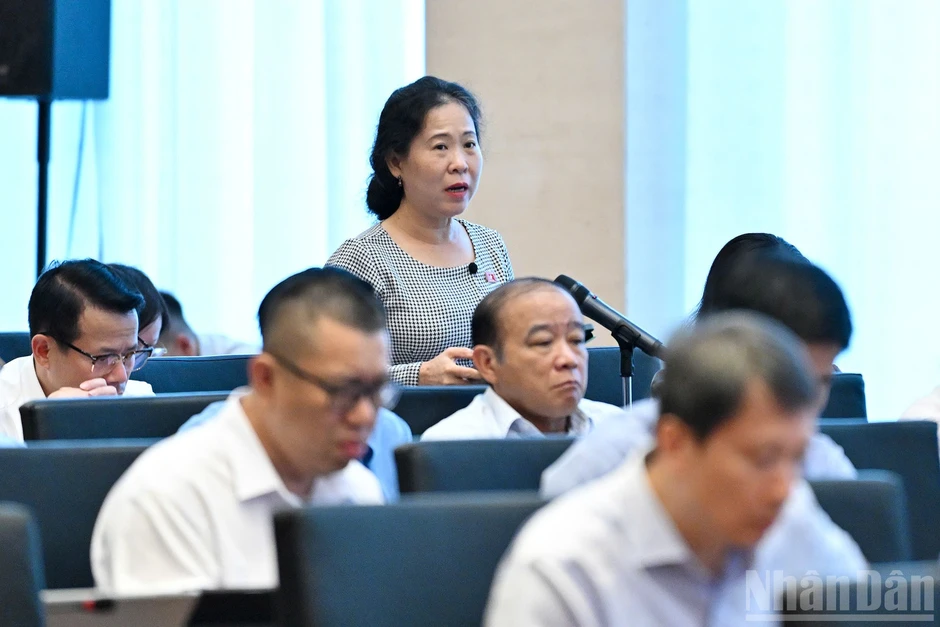 Hoàn thiện cơ chế giá điện, tháo gỡ điểm nghẽn để thúc đẩy thị trường điện cạnh tranh Hoàn thiện cơ chế giá điện, tháo gỡ điểm nghẽn để thúc đẩy thị trường điện cạnh tranh