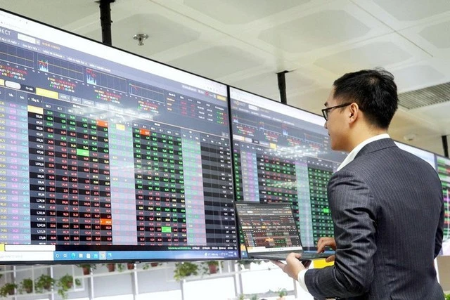 Hoàn thiện Luật Chứng khoán mở rộng không gian phát triển thị trường vốn Hoàn thiện Luật Chứng khoán mở rộng không gian phát triển thị trường vốn