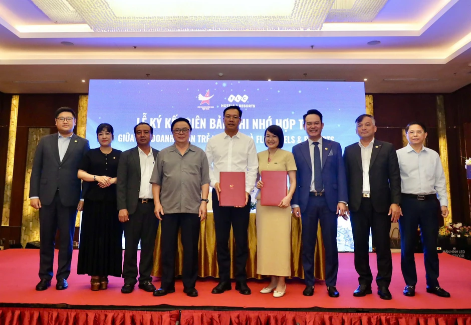 Hội Doanh nhân trẻ Việt Nam ký kết hợp tác chiến lược cùng FLC Hotels & Resorts Hội Doanh nhân trẻ Việt Nam ký kết hợp tác chiến lược cùng FLC Hotels & Resorts