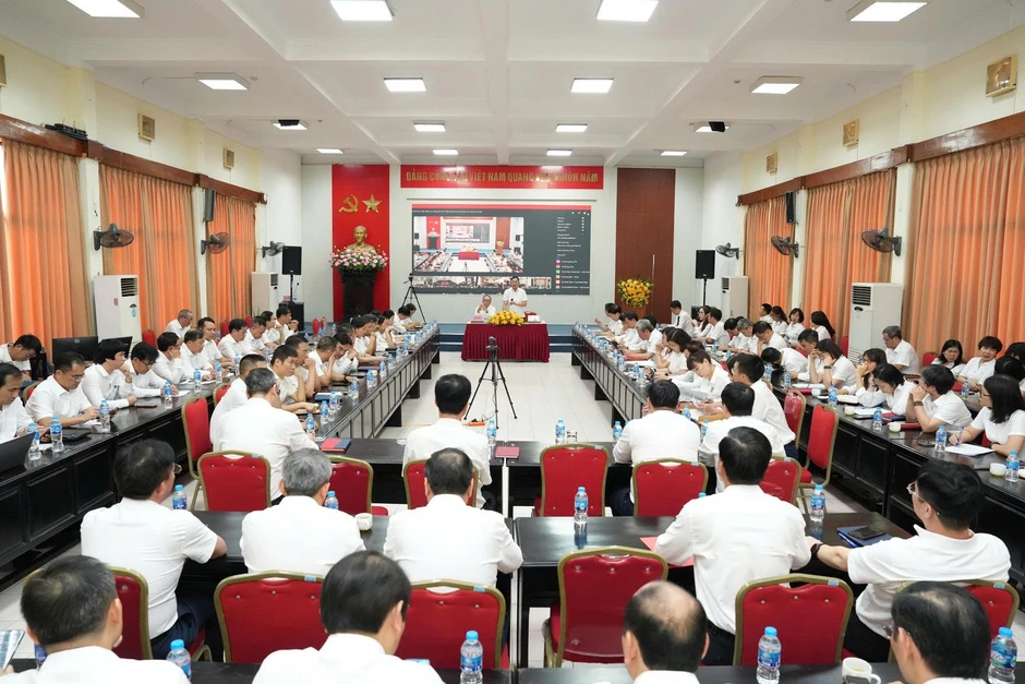 Hội nghị sơ kết 6 tháng đầu năm VDB, phương hướng nhiệm vụ 6 tháng cuối năm 2026 Hội nghị sơ kết 6 tháng đầu năm VDB, phương hướng nhiệm vụ 6 tháng cuối năm 2026