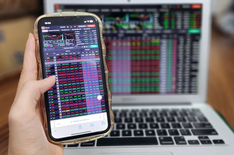 Hơn 1 tỉ USD sẽ chảy vào thị trường chứng khoán sau nâng hạng nhưng... Hơn 1 tỉ USD sẽ chảy vào thị trường chứng khoán sau nâng hạng nhưng...