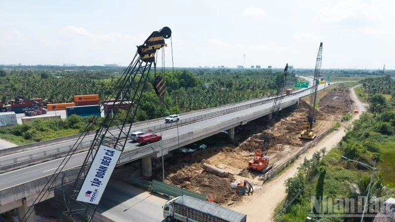 Hơn 27.000 tỷ đồng mở rộng gần 100km đường cao tốc từ Thành phố Hồ Chí Minh đi Mỹ Thuận