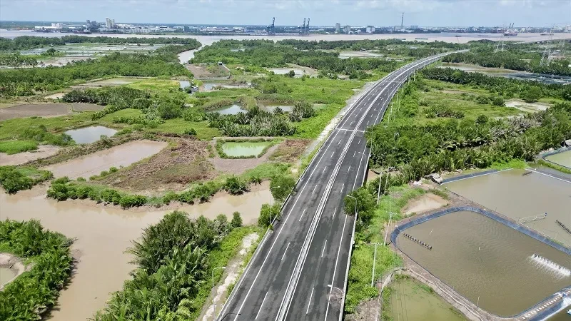 Hơn 3.800 km cao tốc trọng yếu đã khai thác, thông xe kỹ thuật Hơn 3.800 km cao tốc trọng yếu đã khai thác, thông xe kỹ thuật