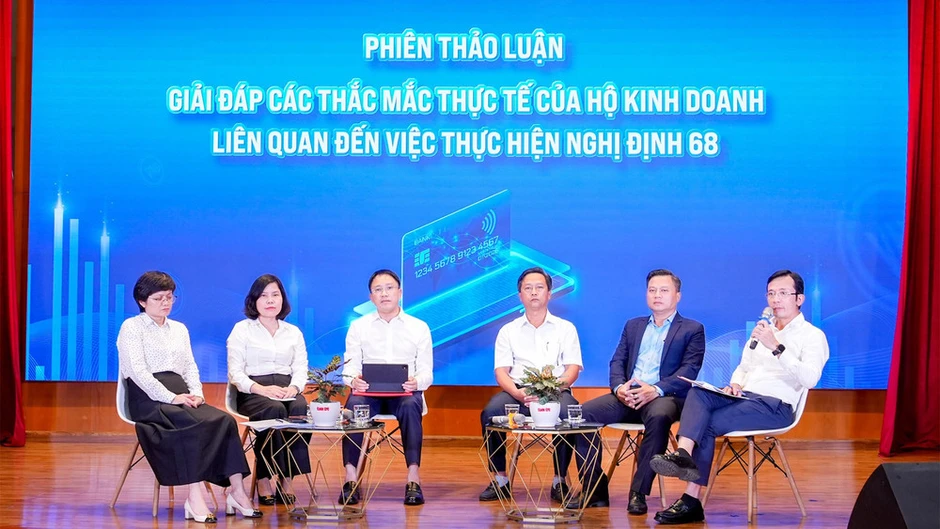 Hơn 400 hộ kinh doanh đối thoại trực tiếp với ngành thuế về thuế kê khai