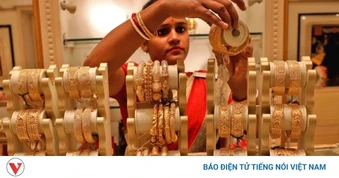 Hơn 5 tấn vàng và 8 tấn bạc bị kẹt ở hải quan Ấn Độ