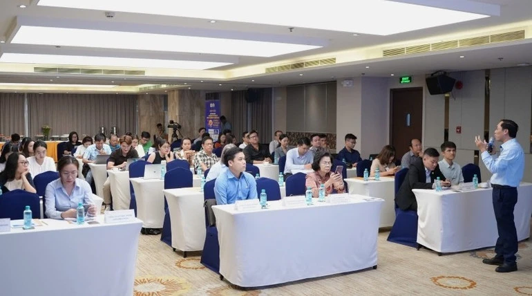 Hơn 580 doanh nghiệp đạt danh hiệu Hàng Việt Nam chất lượng cao năm 2026 Hơn 580 doanh nghiệp đạt danh hiệu Hàng Việt Nam chất lượng cao năm 2026