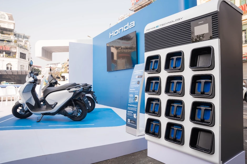 Honda theo đuổi chiến lược song song cho xe điện và xe xăng Honda theo đuổi chiến lược song song cho xe điện và xe xăng