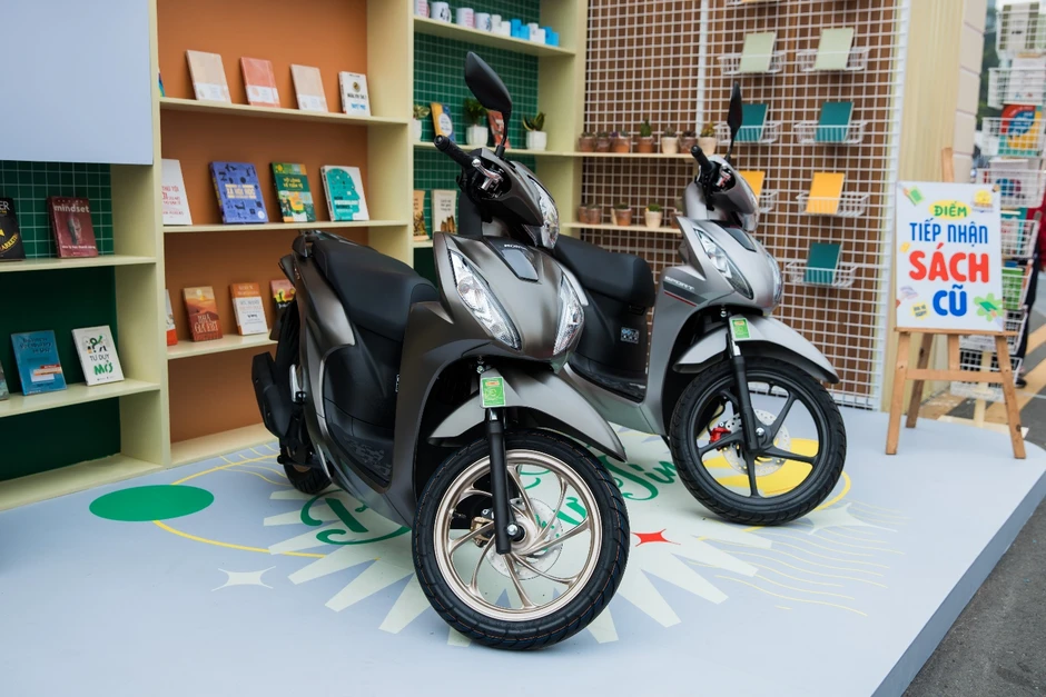 Honda theo đuổi chiến lược song song cho xe điện và xe xăng Honda theo đuổi chiến lược song song cho xe điện và xe xăng