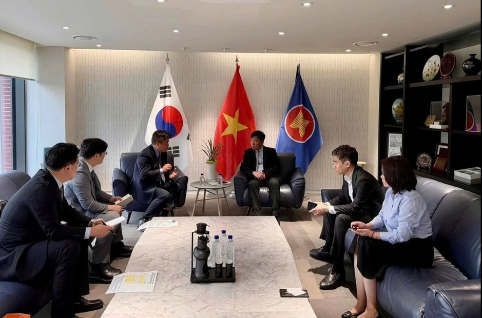 Hợp tác trong lĩnh vực đường sắt có thể trở thành một biểu tượng mới của quan hệ Việt Nam-Hàn Quốc Hợp tác trong lĩnh vực đường sắt có thể trở thành một biểu tượng mới của quan hệ Việt Nam-Hàn Quốc