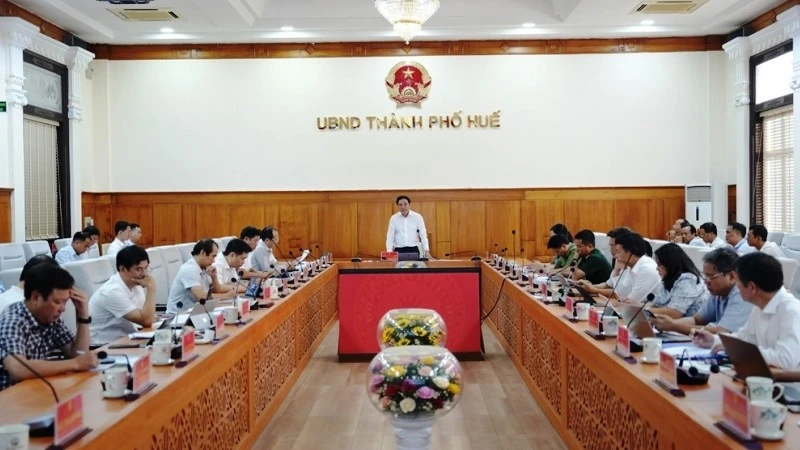 Huế giữ đà tăng trưởng, tạo bứt phá cho mục tiêu hai con số Huế giữ đà tăng trưởng, tạo bứt phá cho mục tiêu hai con số