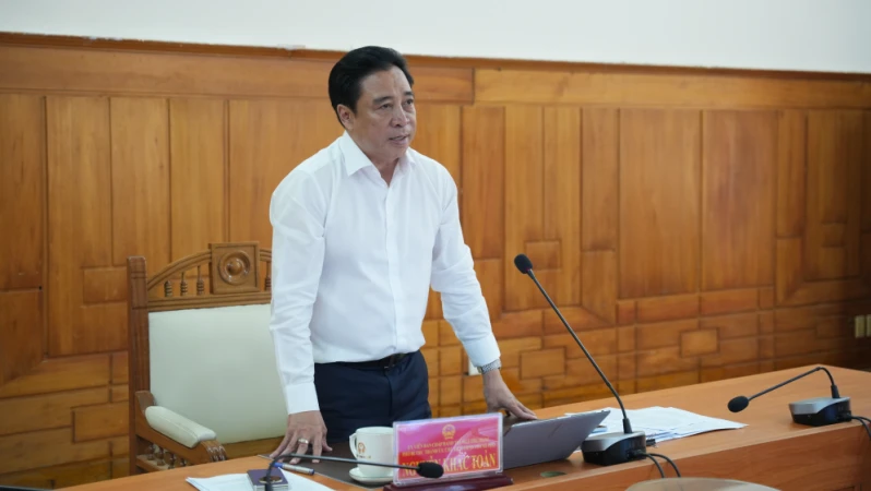 Huế giữ đà tăng trưởng, tạo bứt phá cho mục tiêu hai con số Huế giữ đà tăng trưởng, tạo bứt phá cho mục tiêu hai con số