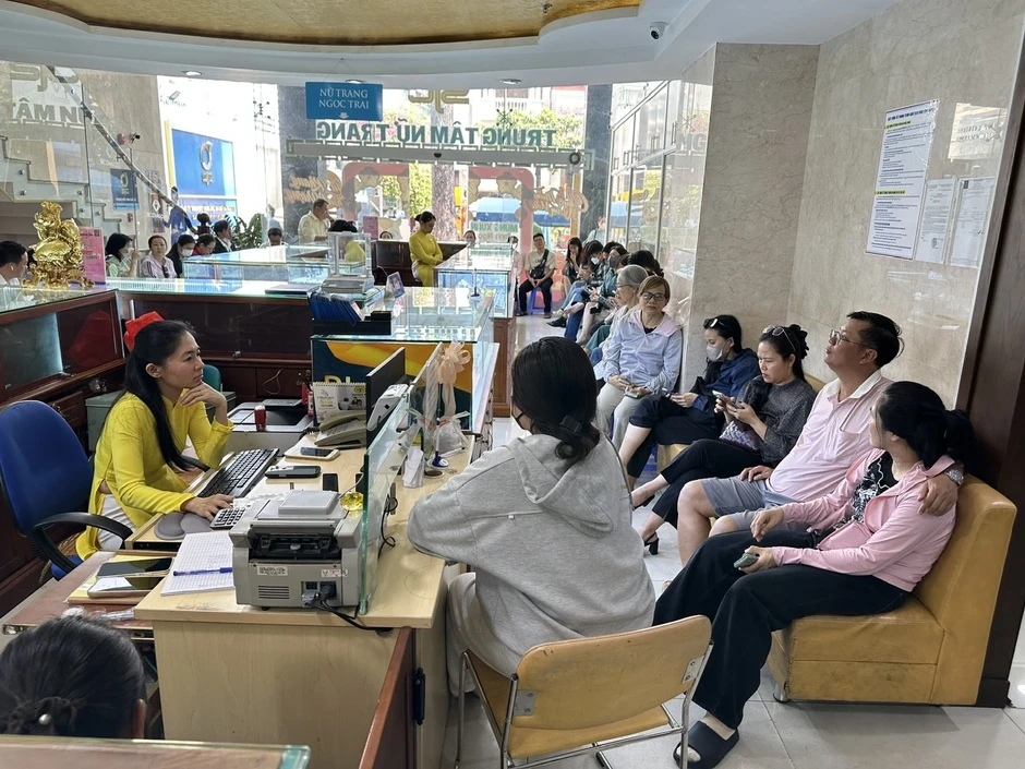 Huy động nguồn lực vàng trong dân Huy động nguồn lực vàng trong dân