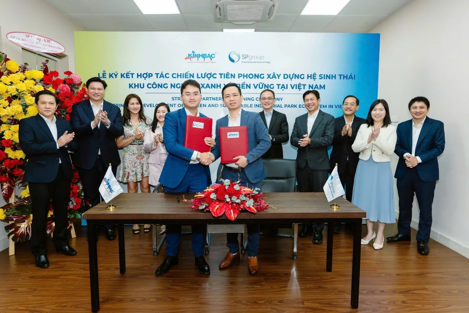 KBC hợp tác với SP GROUP nghiên cứu hệ thống làm mát đầu tiên cho khu công nghiệp tại Việt Nam KBC hợp tác với SP GROUP nghiên cứu hệ thống làm mát đầu tiên cho khu công nghiệp tại Việt Nam