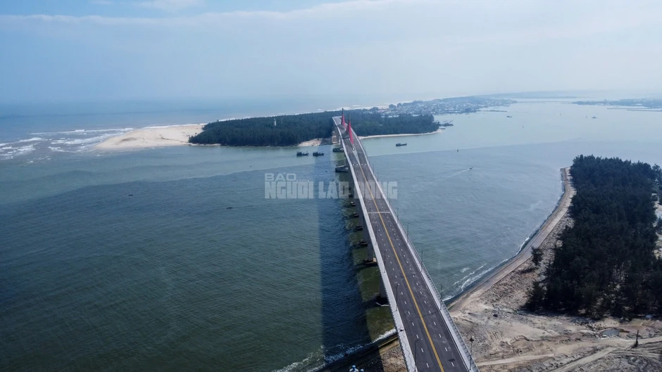 Kế hoạch thông xe cầu vượt cửa biển lớn nhất miền Trung Kế hoạch thông xe cầu vượt cửa biển lớn nhất miền Trung