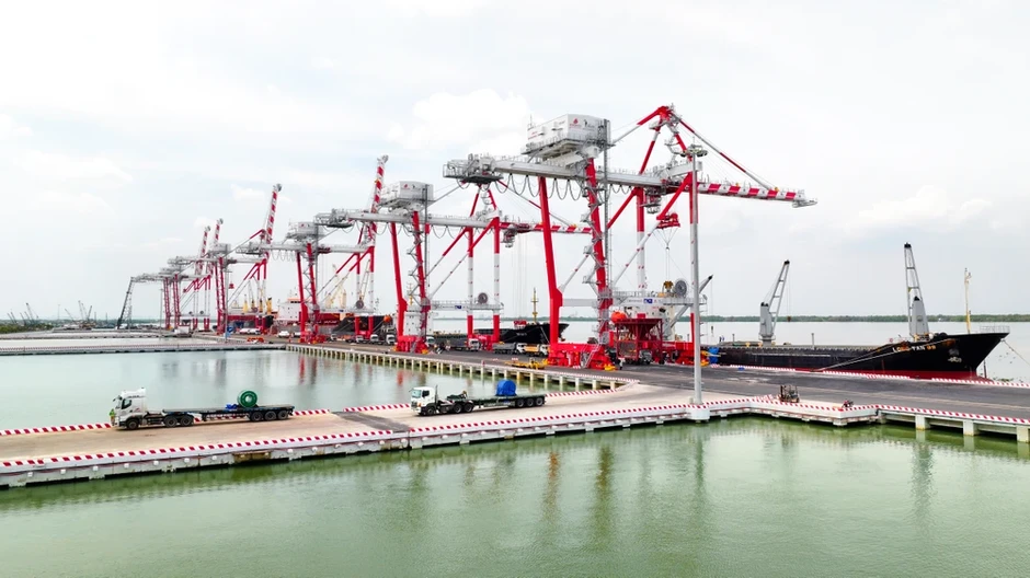 Kéo dòng tiền tỉ USD về 'sân nhà' bằng hệ sinh thái tài chính hàng hải Kéo dòng tiền tỉ USD về 'sân nhà' bằng hệ sinh thái tài chính hàng hải