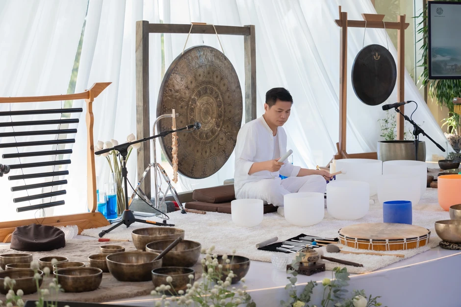 Khám phá sức mạnh trị liệu biển qua trải nghiệm đặc biệt cùng nhạc sĩ Đức Thịnh Khám phá sức mạnh trị liệu biển qua trải nghiệm đặc biệt cùng nhạc sĩ Đức Thịnh