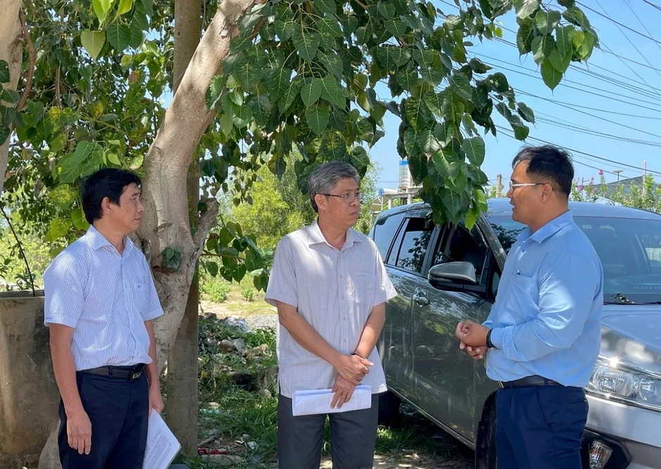 Khẩn trương đóng cửa mỏ, bàn giao mặt bằng cho dự án đường nghìn tỷ đồng Khẩn trương đóng cửa mỏ, bàn giao mặt bằng cho dự án đường nghìn tỷ đồng