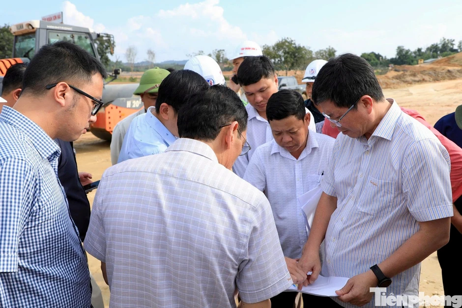 Khẩn trương thi công 2 dự án cao tốc ở Lâm Đồng Khẩn trương thi công 2 dự án cao tốc ở Lâm Đồng