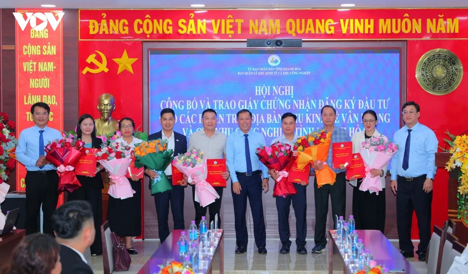 Khánh Hòa gỡ điểm nghẽn tạo đà tăng trưởng 2 con số