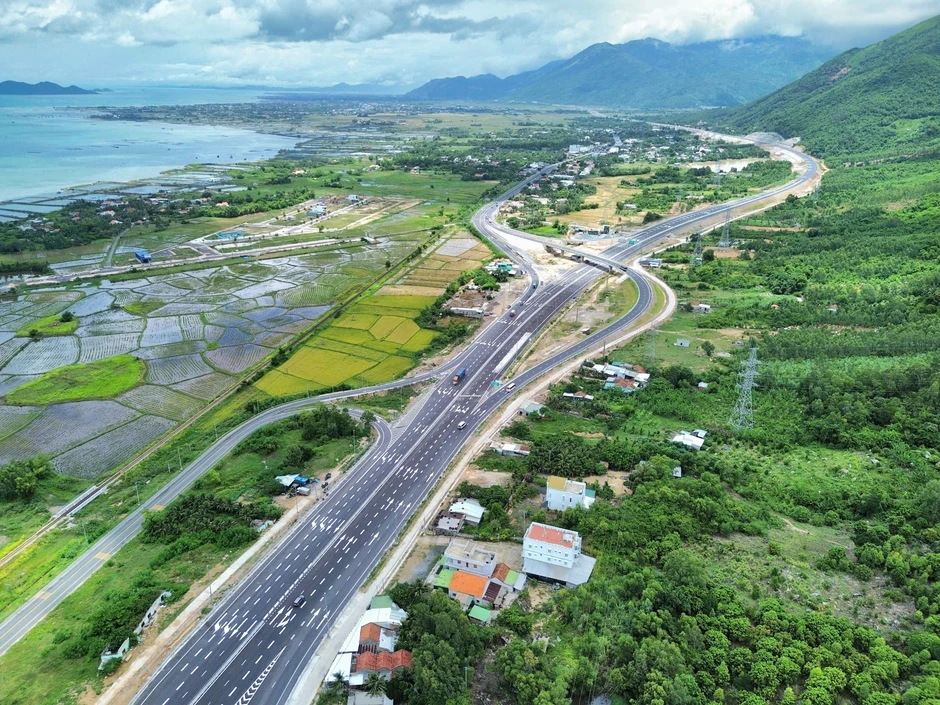 Khánh Hòa gỡ vướng giải phóng mặt bằng Khu kinh tế Vân Phong