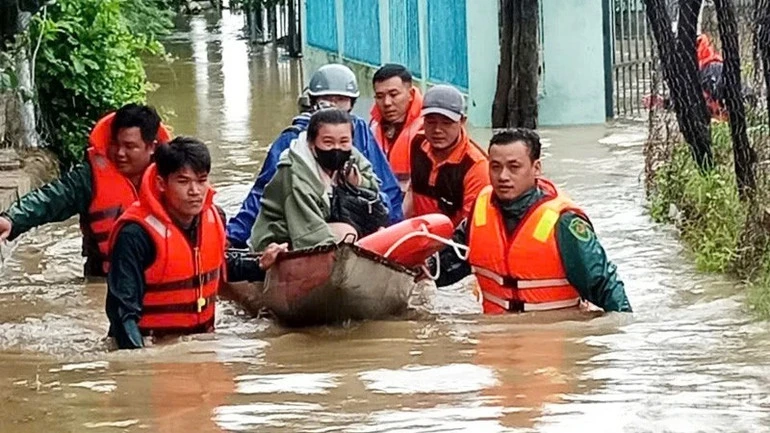 Khánh Hòa tạo đà bứt phá: Từ gian khó vươn mình mạnh mẽ Khánh Hòa tạo đà bứt phá: Từ gian khó vươn mình mạnh mẽ