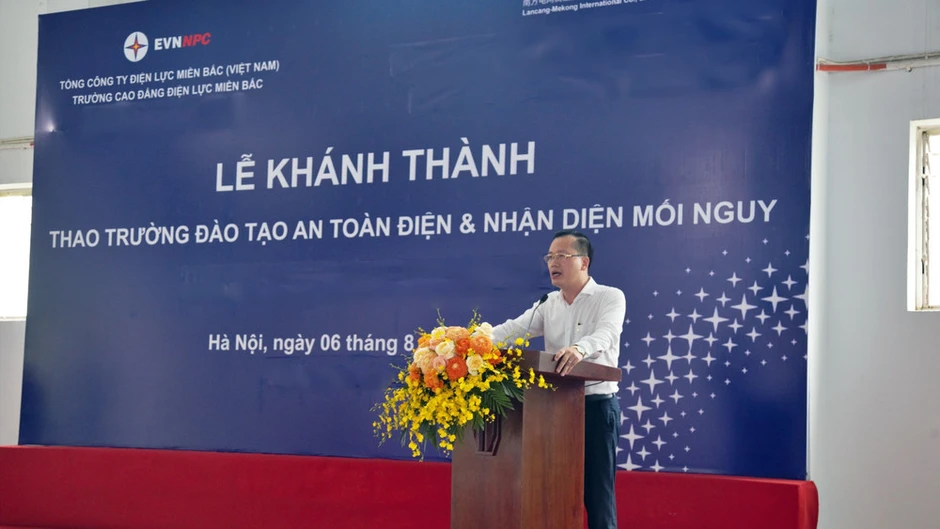 Khánh thành Thao trường huấn luyện an toàn điện thực tế ảo đầu tiên trong ngành điện Khánh thành Thao trường huấn luyện an toàn điện thực tế ảo đầu tiên trong ngành điện