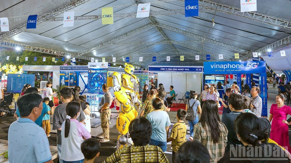 Khi công nghệ “chạm” vào văn hóa và sinh thái Cà Mau
