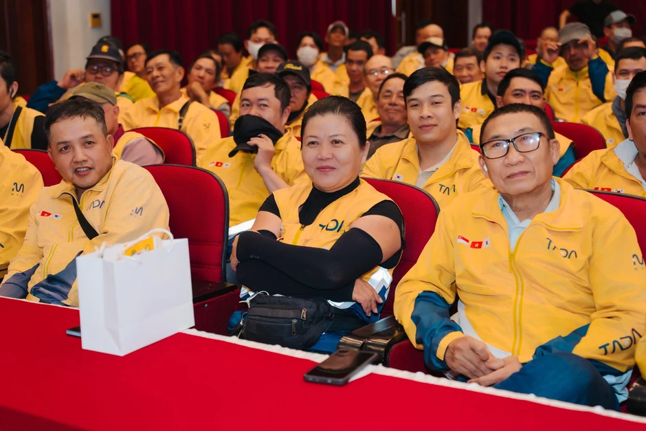 Khi một số ứng dụng gọi xe đồng loạt tăng cước thì nềntảng này lại chọn giảm giá, liệu có phải chiêu trò? Khi một số ứng dụng gọi xe đồng loạt tăng cước thì nềntảng này lại chọn giảm giá, liệu có phải chiêu trò?