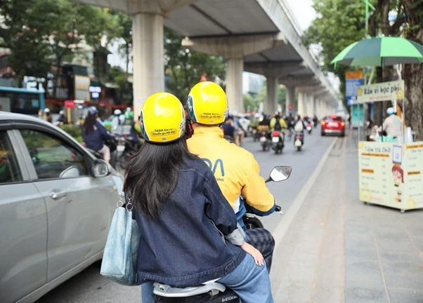 Khi một số ứng dụng gọi xe đồng loạt tăng cước thì nềntảng này lại chọn giảm giá, liệu có phải chiêu trò? Khi một số ứng dụng gọi xe đồng loạt tăng cước thì nềntảng này lại chọn giảm giá, liệu có phải chiêu trò?