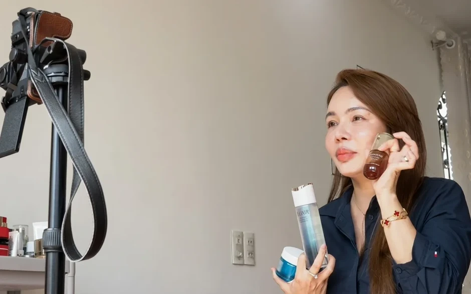 Khi online chi phối đời thực: Những người sống bằng thuật toán Khi online chi phối đời thực: Những người sống bằng thuật toán