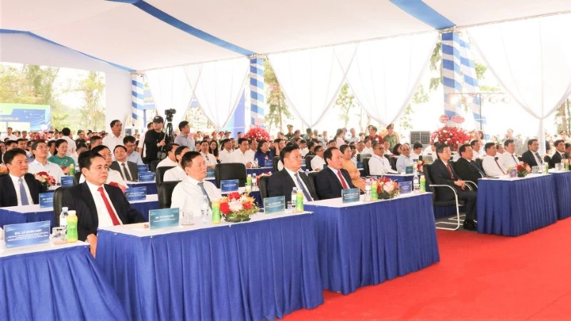 Khởi công dự án nhà máy nhiệt điện có công suất thiết kế 1.500MW ở Nghệ An Khởi công dự án nhà máy nhiệt điện có công suất thiết kế 1.500MW ở Nghệ An