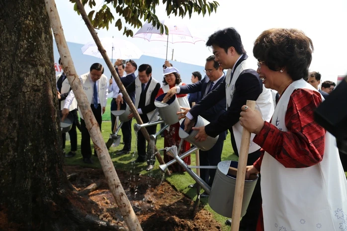 Khởi công nhà máy chế biến thực phẩm sạch TH Bình Dương Khởi công nhà máy chế biến thực phẩm sạch TH Bình Dương