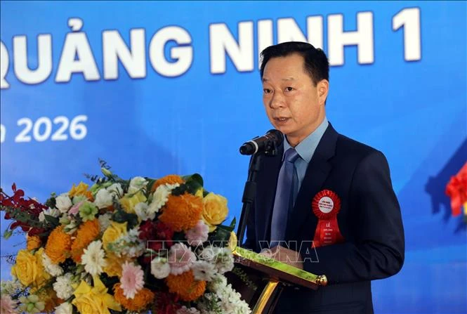 Khởi công nhà máy điện gió đầu tiên của miền Bắc Khởi công nhà máy điện gió đầu tiên của miền Bắc