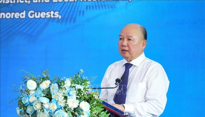 Khởi công Nhà máy điện mặt trời Dầu Tiếng 5 Khởi công Nhà máy điện mặt trời Dầu Tiếng 5