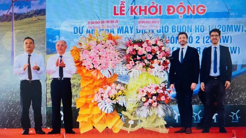 Khởi động cụm dự án điện gió hơn 2.000 tỷ đồng ở Đắk Lắk Khởi động cụm dự án điện gió hơn 2.000 tỷ đồng ở Đắk Lắk