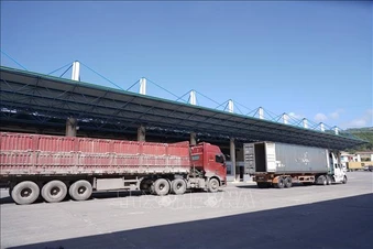 Khối lượng hàng xuất nhập khẩu qua cửa khẩu Quảng Trị giảm gần 12%&nbsp;
