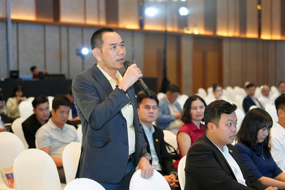 Khơi thông, kết nối nguồn lực doanh nhân trẻ miền trung Khơi thông, kết nối nguồn lực doanh nhân trẻ miền trung
