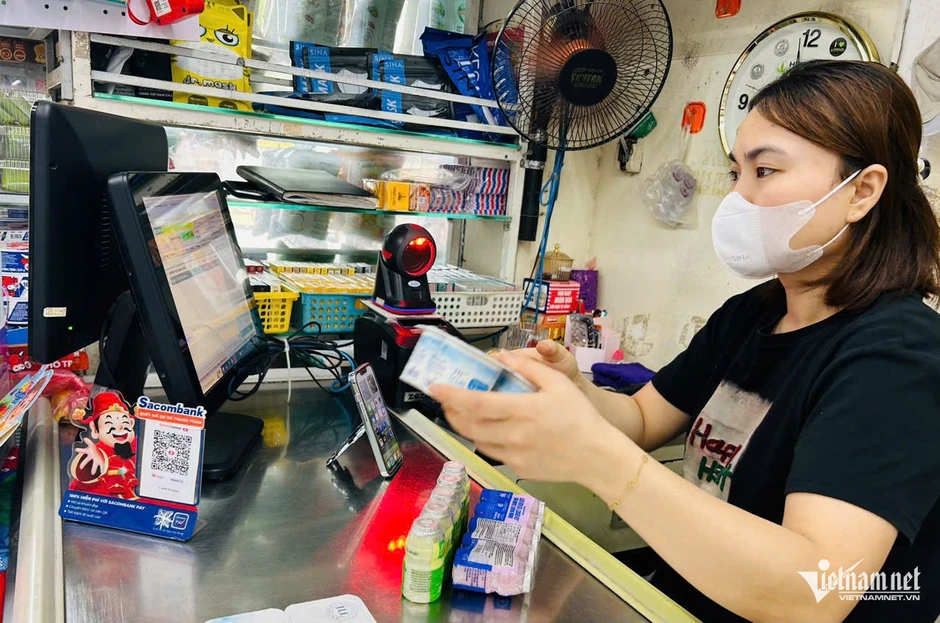 Không dùng doanh thu kê khai năm 2026 để xác định lại thuế các năm trước của hộ kinh doanh