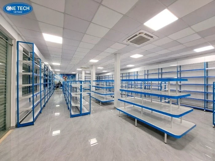 Không gian bán lẻ thay đổi khi kệ sắt siêu thị được thiết kế đúng Không gian bán lẻ thay đổi khi kệ sắt siêu thị được thiết kế đúng