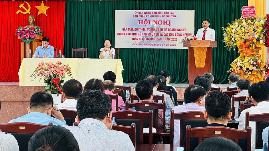 Khu kinh tế Nam Phú Yên đối thoại doanh nghiệp, cam kết giảm thủ tục hành chính Khu kinh tế Nam Phú Yên đối thoại doanh nghiệp, cam kết giảm thủ tục hành chính